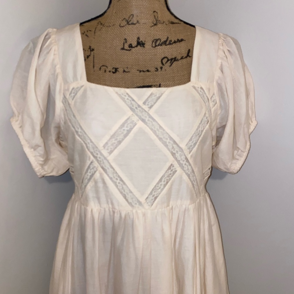 BAND OF THE FREE KAVYA LIGHT TEA LATTICE MAXI DRESS - Picture 5 of 16